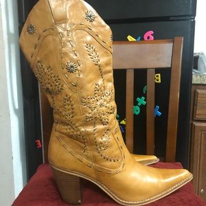 Bakers Cognac color cow girl boots.